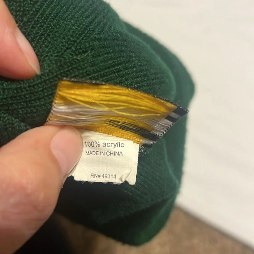 Under Armour northern Michigan wildcat gray/green winter hat